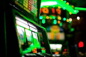 myam88 Slots ဂိမ်းများ Hero ဓာတ်ပုံ — နာမည်ကြီး Slots ဆော့ကစားနေသော မြင်ကွင်း